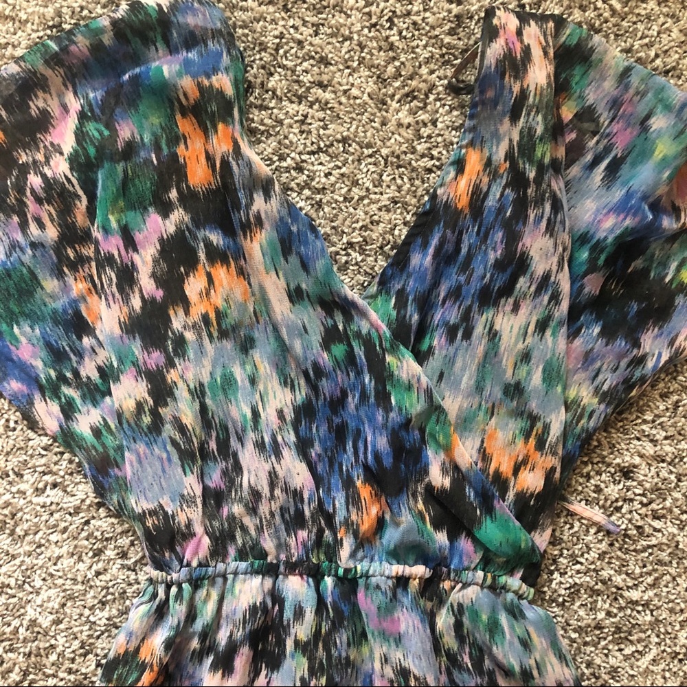 Abstract Print Dress with Unique Back - Picture 2 of 4